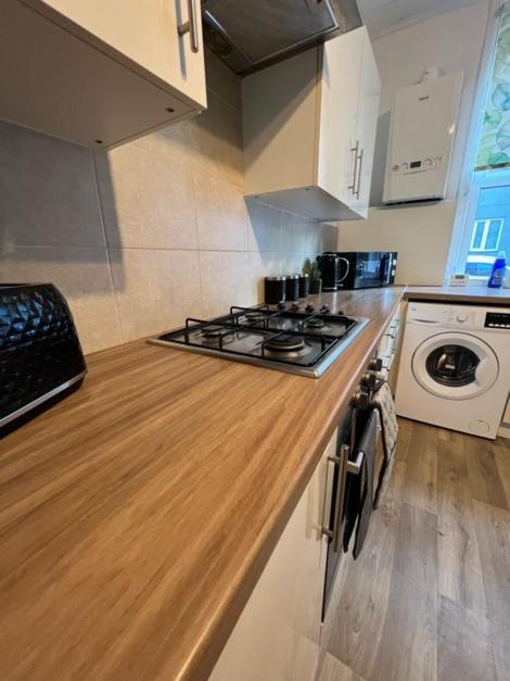 Moorfield Street Guesthouse リーズ エクステリア 写真