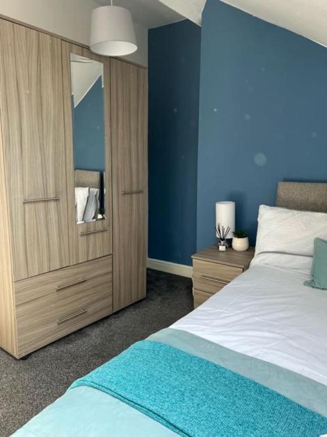 Moorfield Street Guesthouse リーズ エクステリア 写真